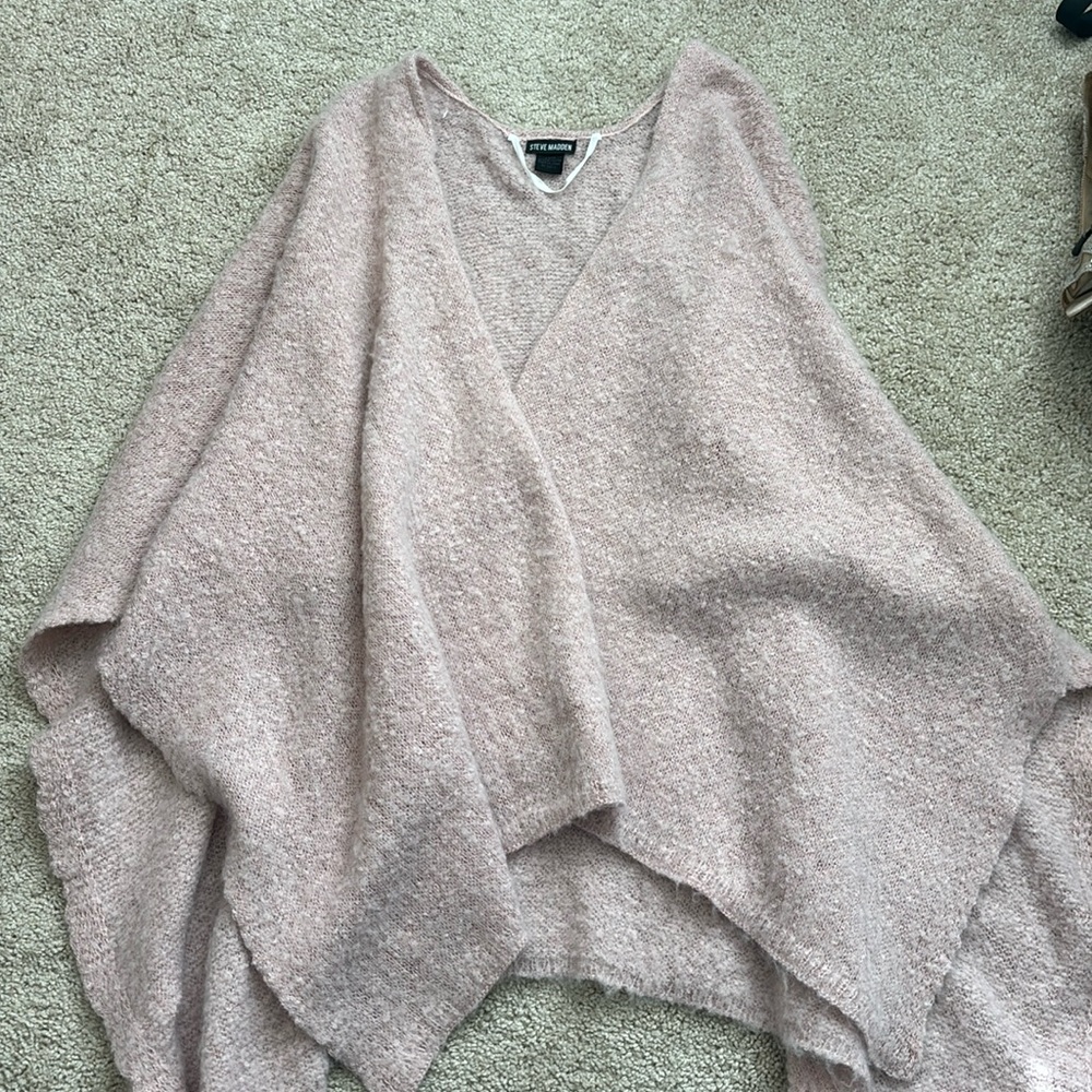 Steve Madden light pink poncho